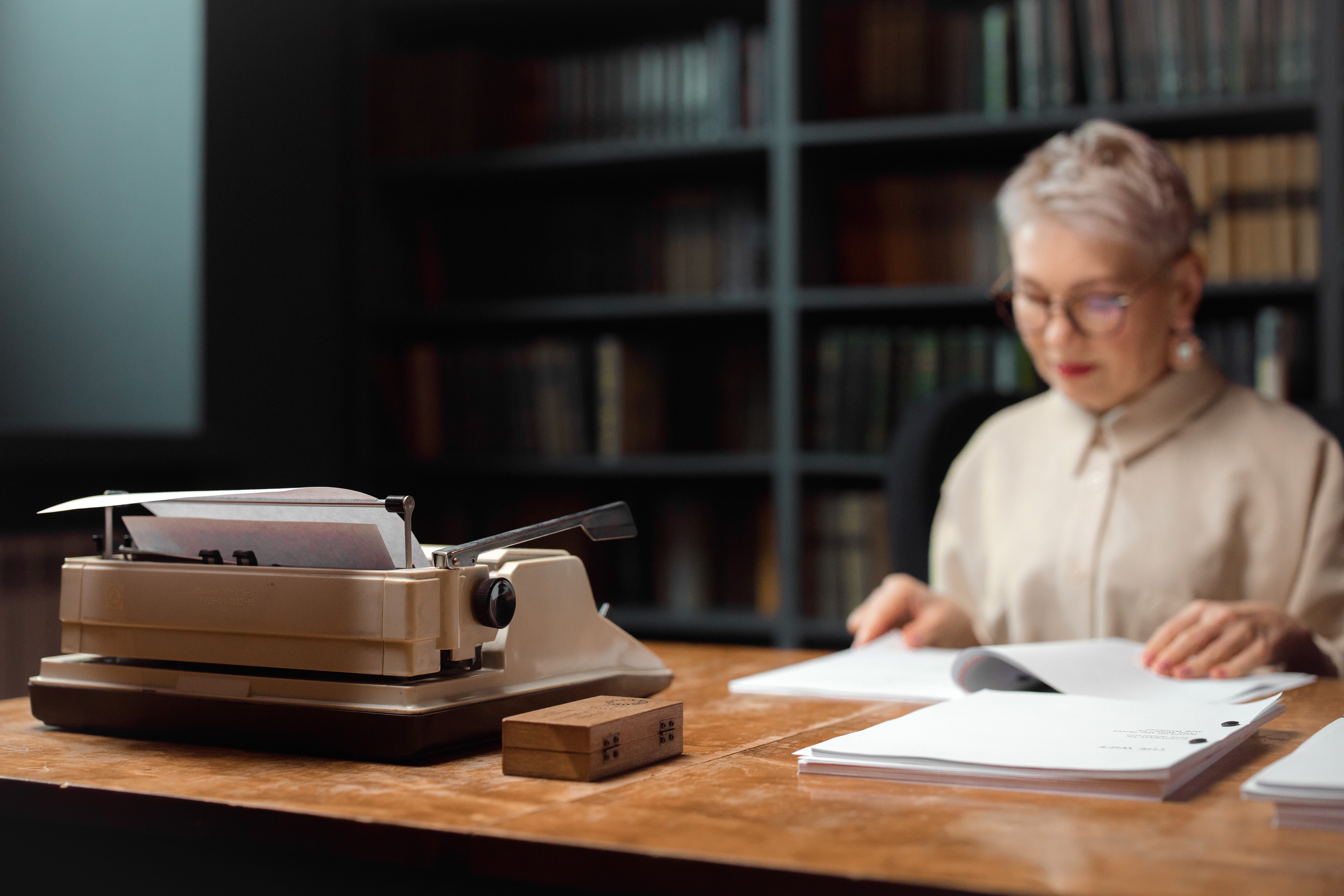 Writing for the Screen: Introduction to screenwriting for Novelists, Short Story Writers, Poets, and Playwrights.